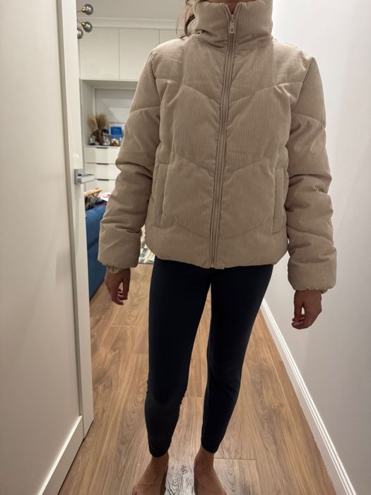 Продается женская куртка