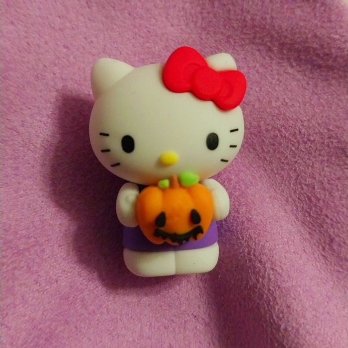 Киндер Hello Kitty