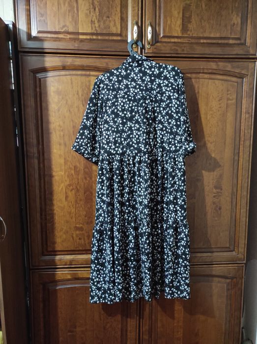 Платия хорошым состояние пару раз одеваль размер 48