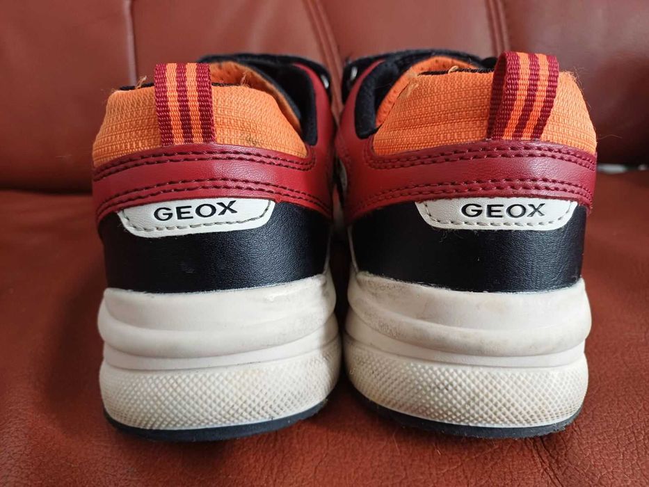 Сникерси Geox за момче