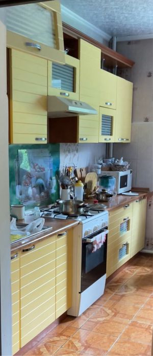 Кухонная мебель гарнитур
