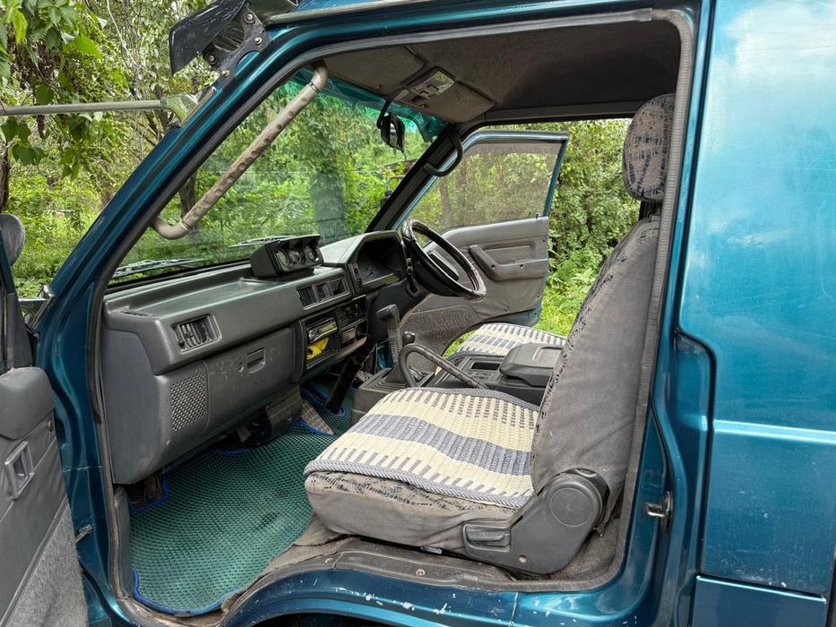 Продам минивэн Mitsubishi Delica