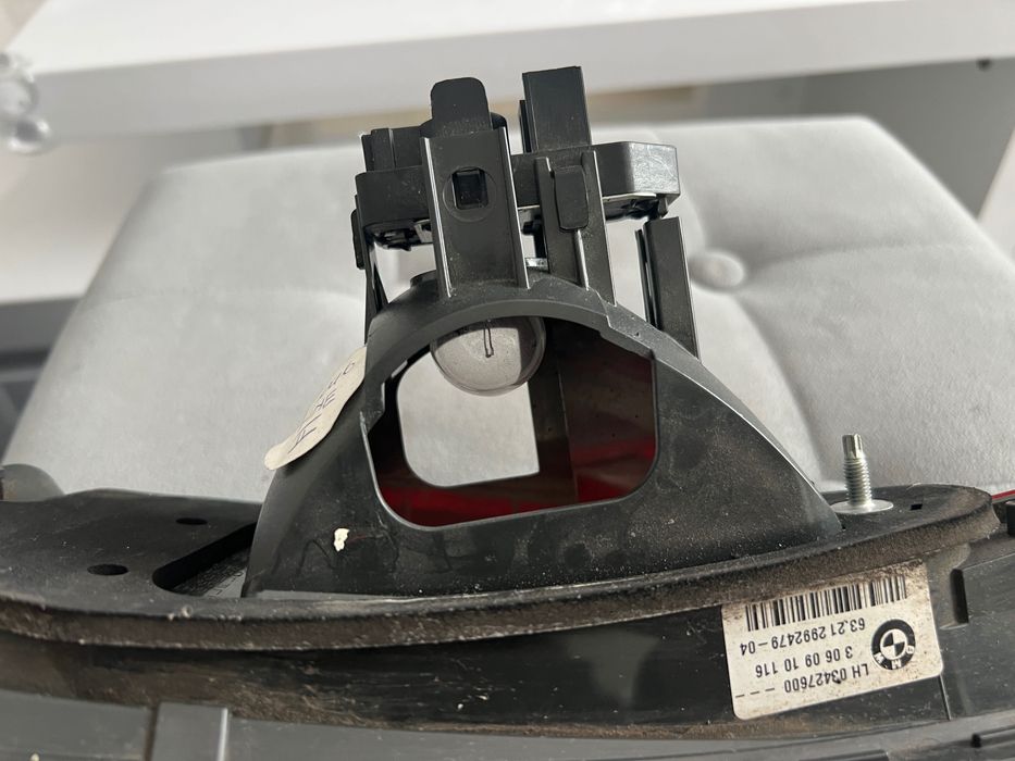 Stop stanga haion BMW X1