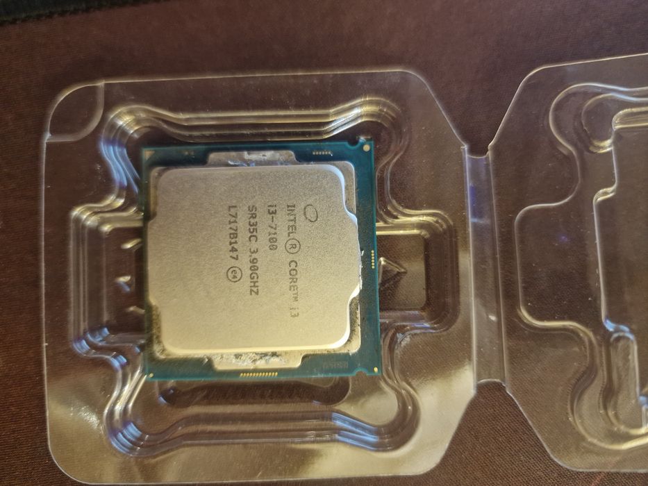Процессор INTEL CORE i3 7100  soket 1151