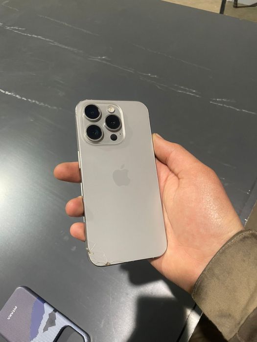 Продам iphone 15 pro 128gb 81акб не вскрытый