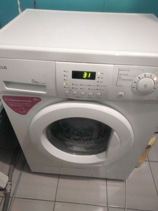 Продам стиральную машинку