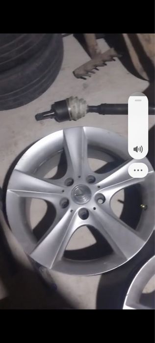 Продам СРОЧНО 4 диска!