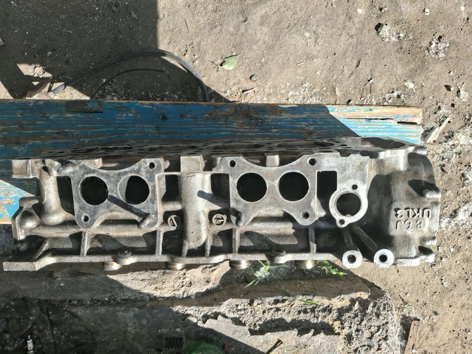 Продам головку двигателя ga16