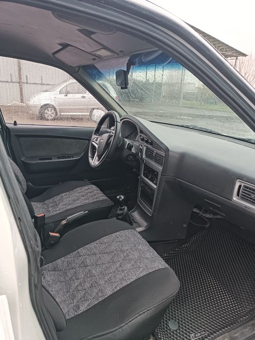 Nexia 2 2015 yil 1.6 mator srochna sotiladi