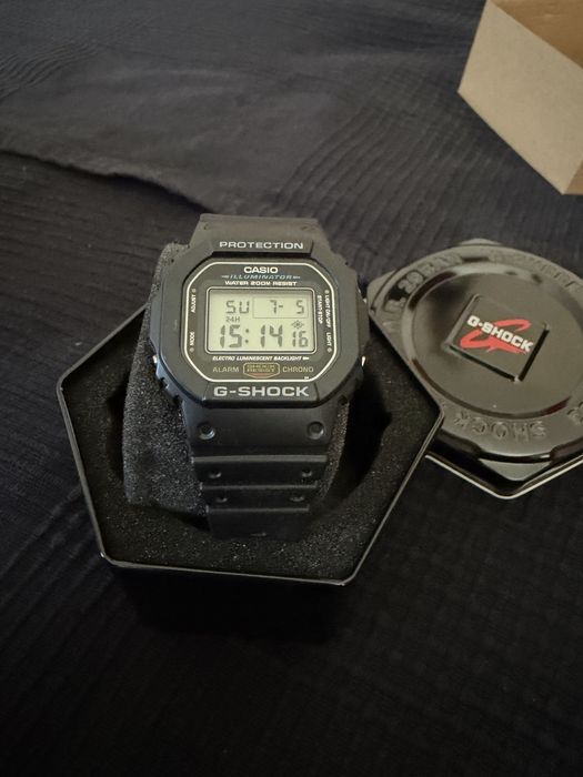 Ceas de mana CASIO G-SHOCK DW-5600E