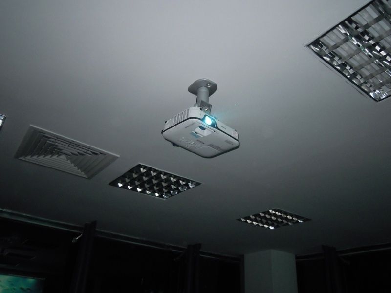 Установка проекторов любой сложности