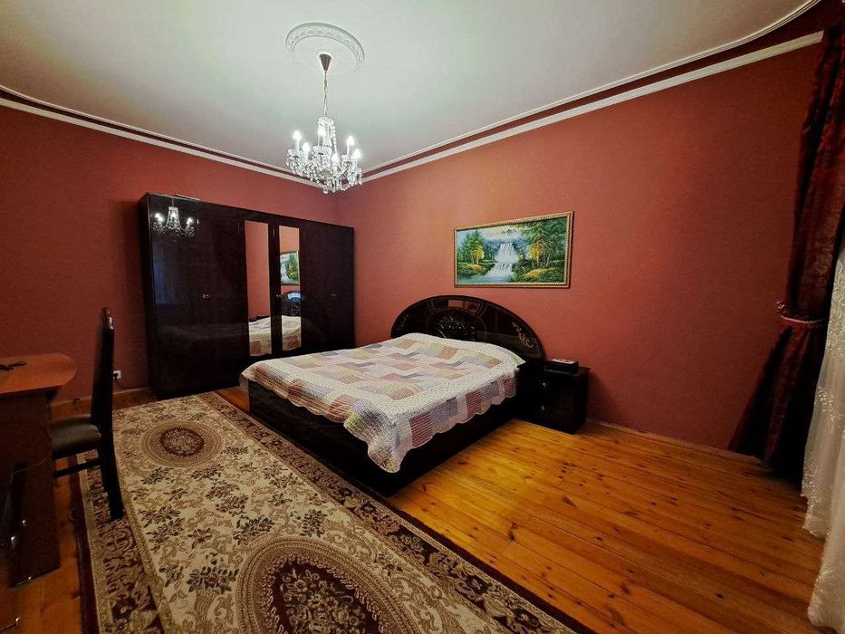 Продаётся шикарная возможность в самом центре, напротив с Mirabad Ave