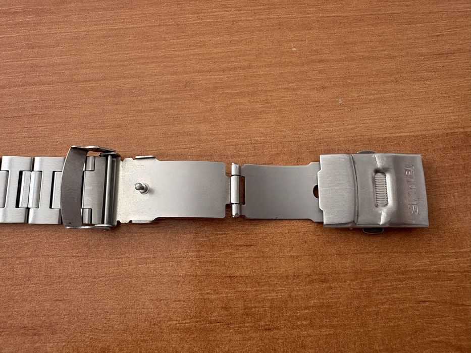 Продам часы SKMEI