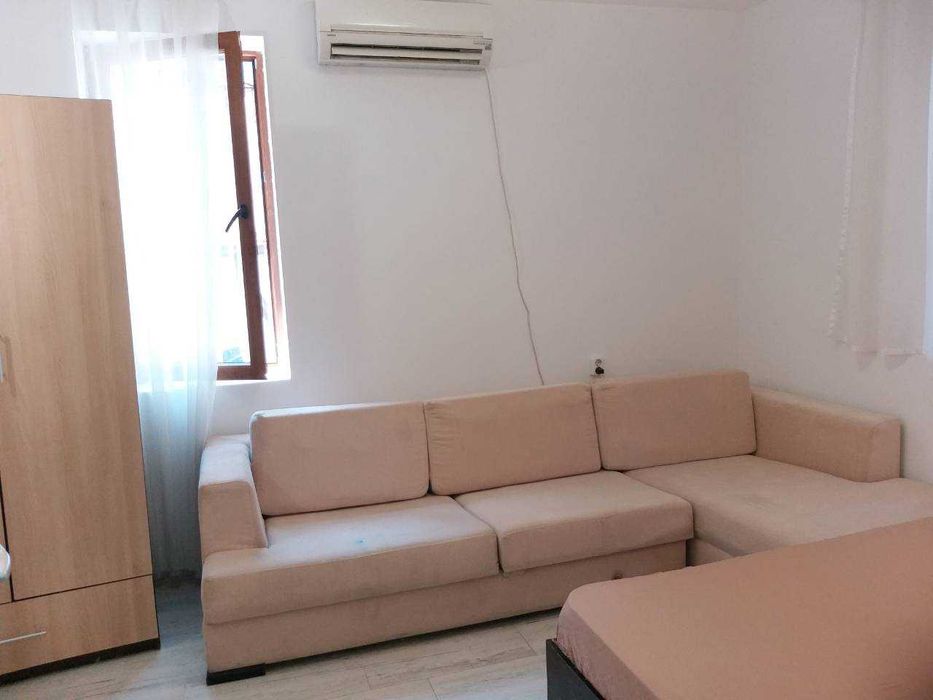 AMORE 1- Двустаен апартамент в идеален център на 1 мин. пеша от плажа