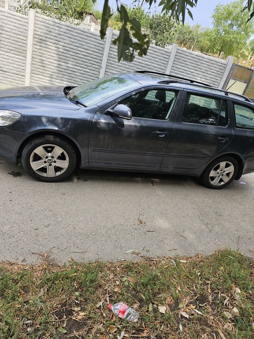 Dezmembrez skoda octavia 2 facelift 1.6 cayc 2.0 cbbb 2.0 cffb 2.0 bkd