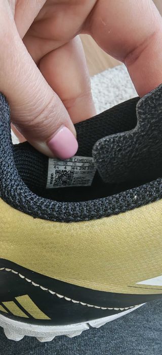 Ghete fotbal băieți 36 2/3,teren sintetic-Adidas