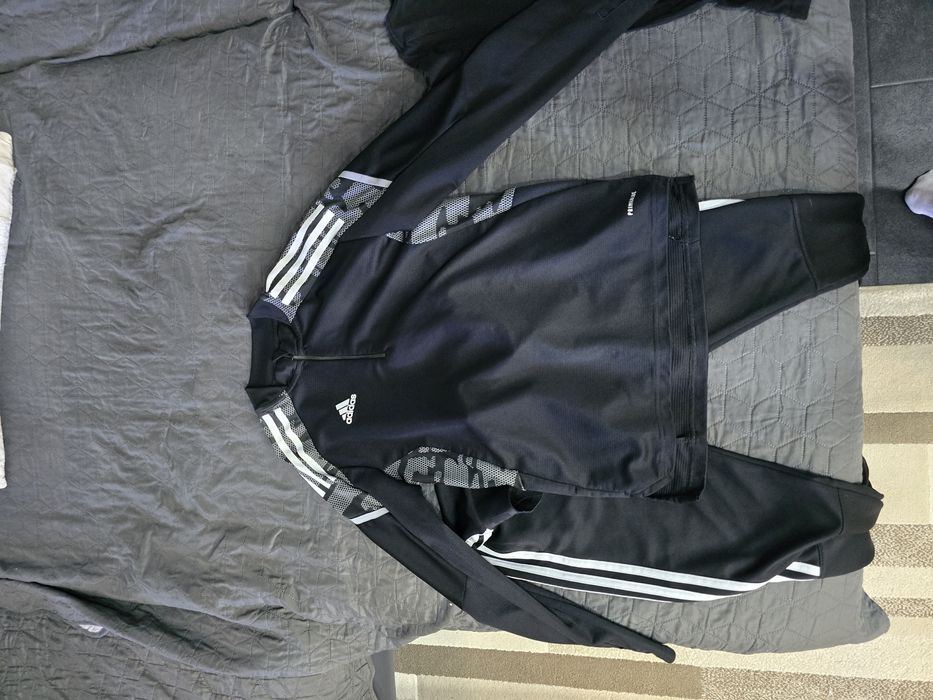 Adidas комплек горница и долница 152