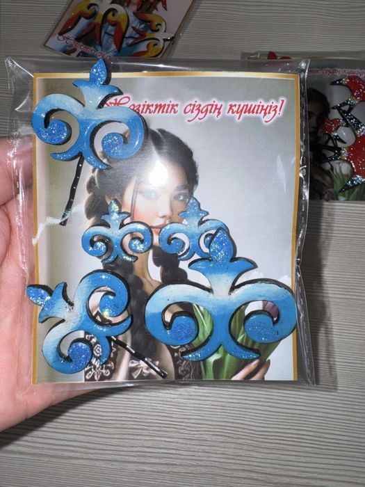 Брошка серьги и заколка