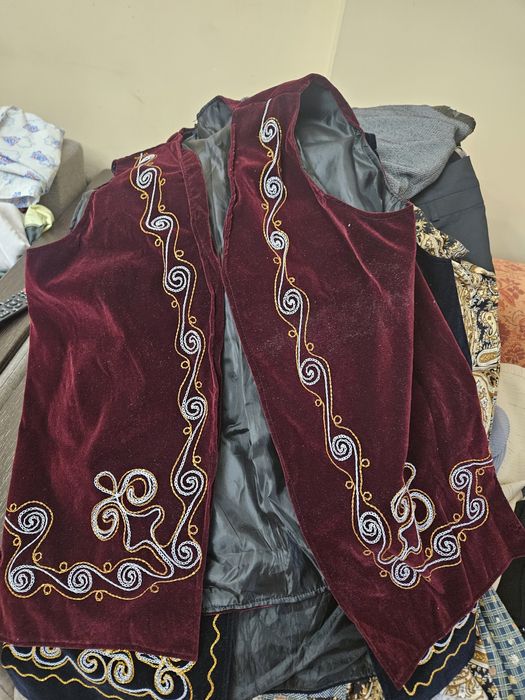 Продам шапаны мужские (4 штуки)