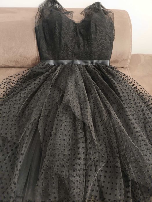 Rochie designer Mirela Diaconu.