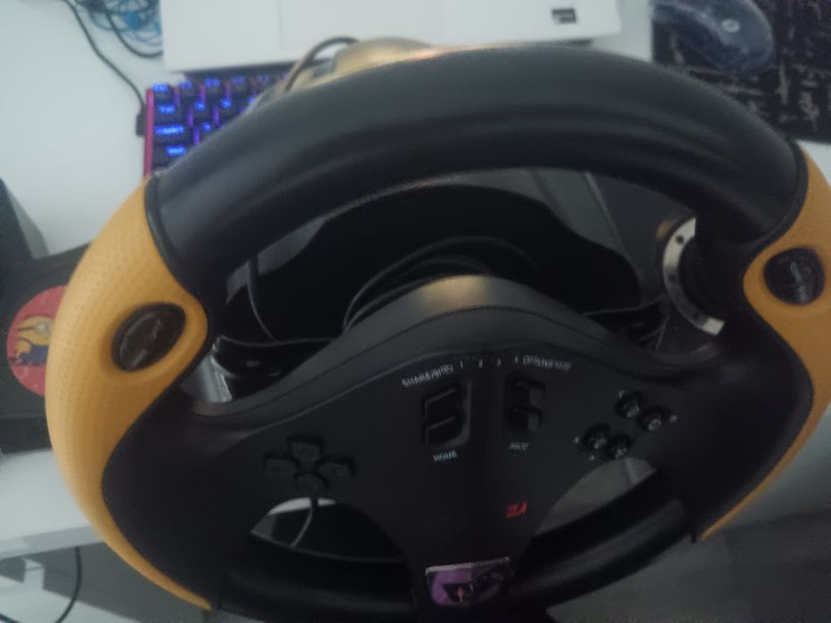 volan gaming myria 7400