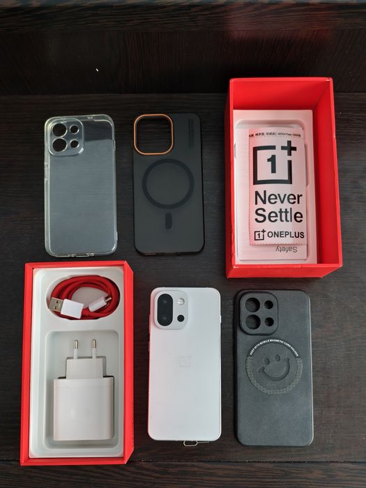 OnePlus 13s (1TB/16GB) Battery: 100%