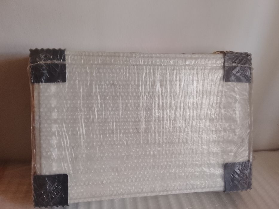 Vând calorifer pentru baie nou in tipla