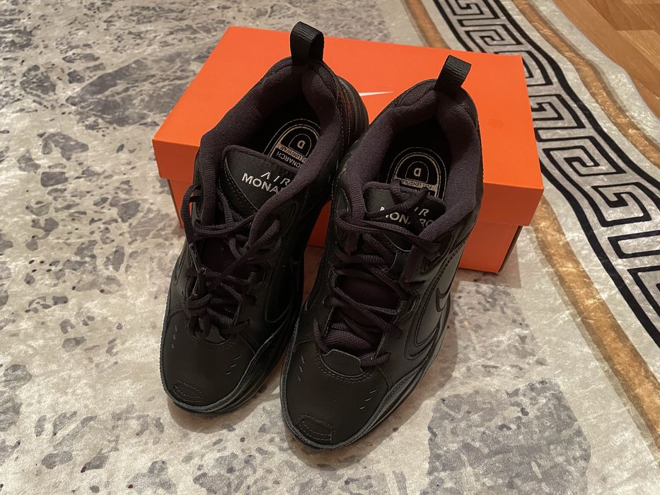 Кроссовки Nike Air Monarch 4