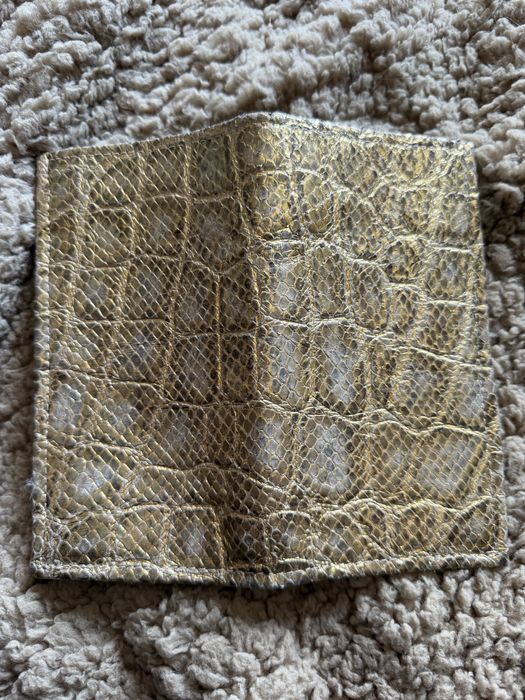 Порфейл от естествена кожа - черен и змийски