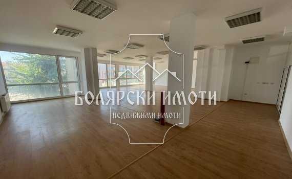 Продава се Магазин в Велико Търново, Колю Фичето - 181 кв.м за 1326 €/кв.м - Снимка #1