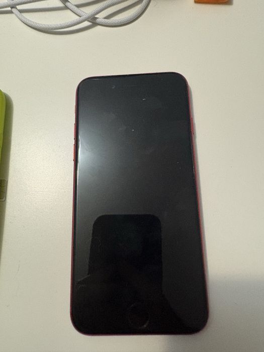 Iphone SE  в добро състояни