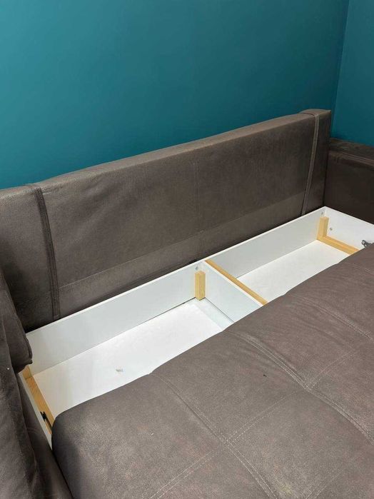 Диван с оттоманкой