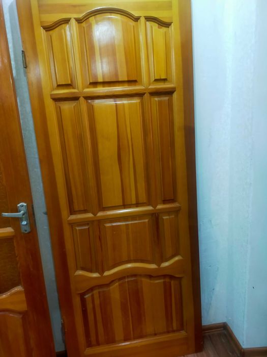 Двери деревянные