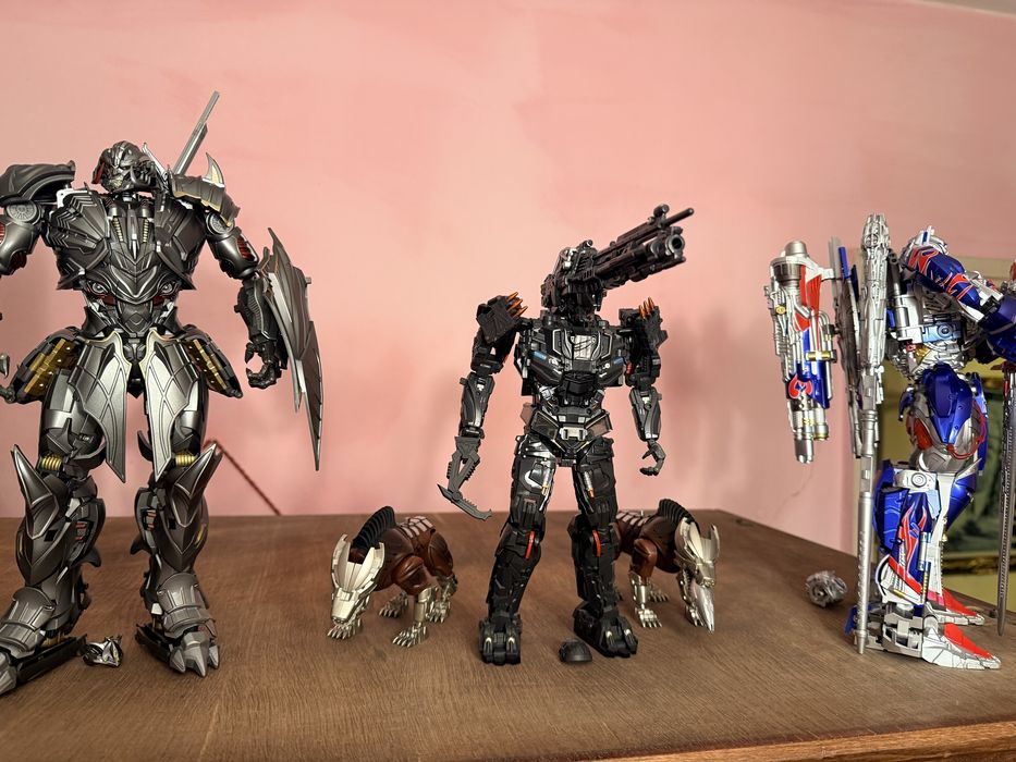 Vand colectie transformers autobot decepticon