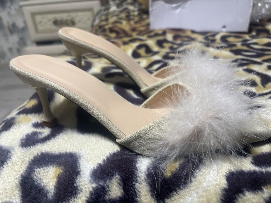 Продам туфли новые