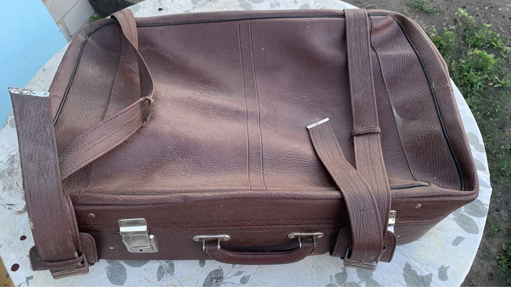 Продам чемоданы СССР