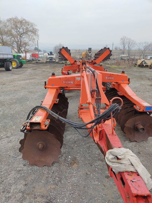 Kuhn discover M44 660