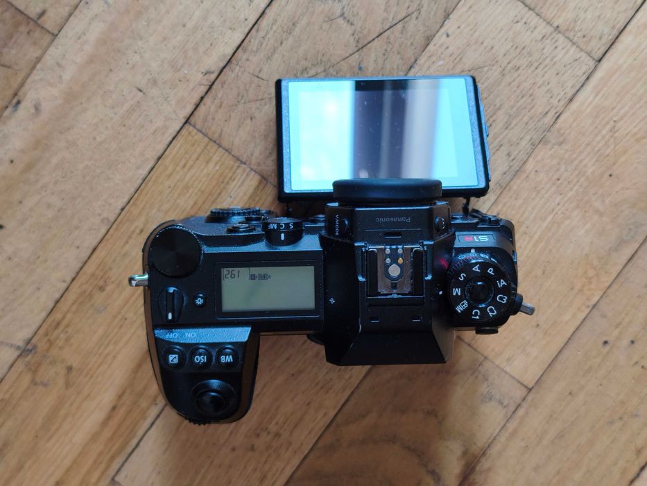 Panasonic Lumix S1R