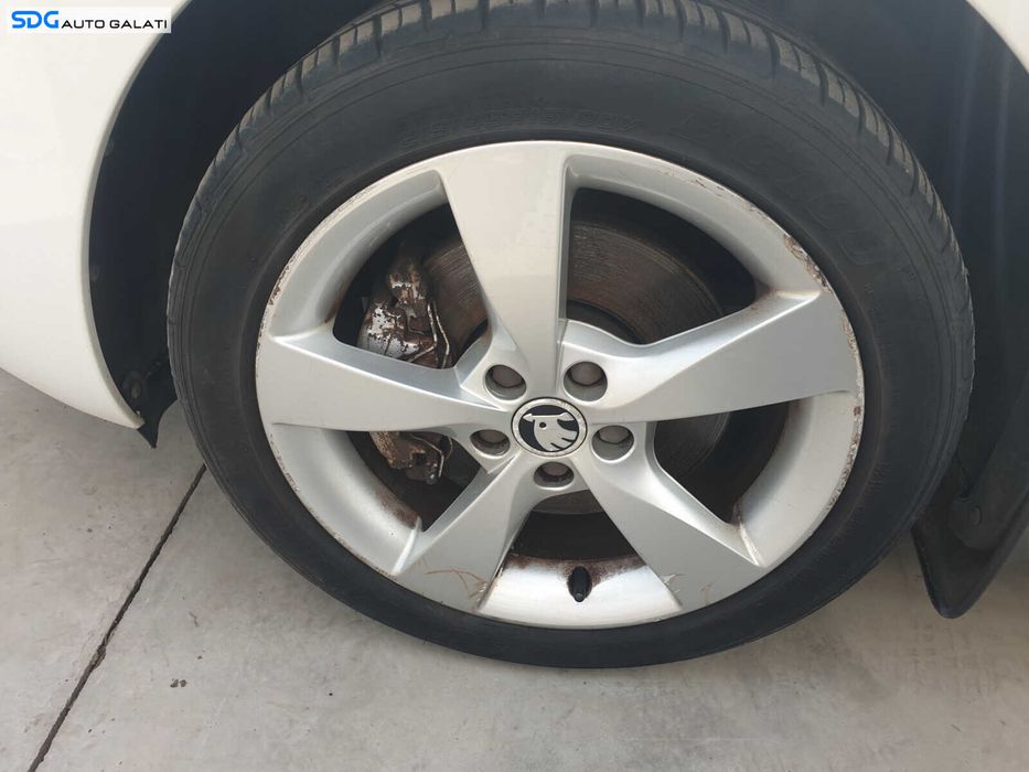 Set 4 Jante Roti Aliaj 5x100 215 45 16 R16 Anvelope Vara Skoda Fabia 2 2007 - 2015 [C4452]