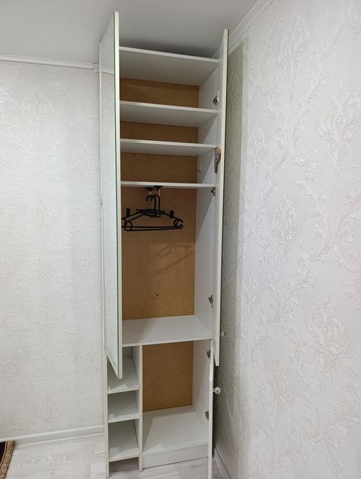 Продам прихожую и шкаф