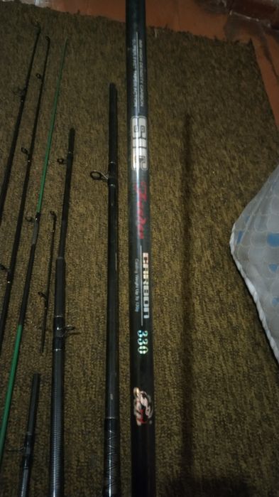 Спиннинги на запчасти.