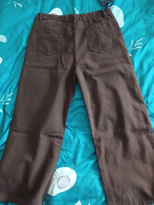 Продам новые джинсы