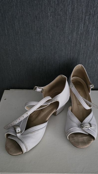 Туфли для бальных танцев