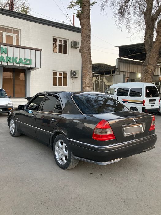 Mercedes Benz W202
