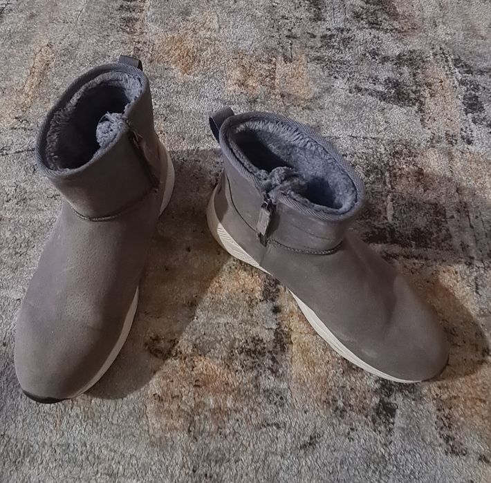 Непромокаеми зимни боти