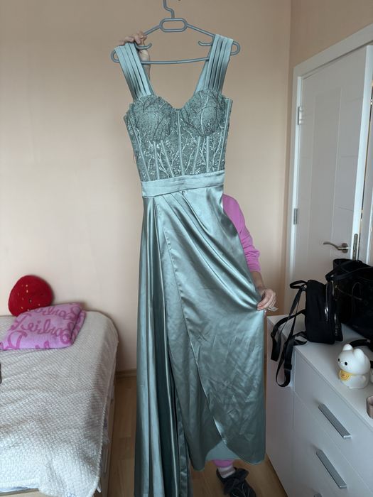 Бална рокля нова