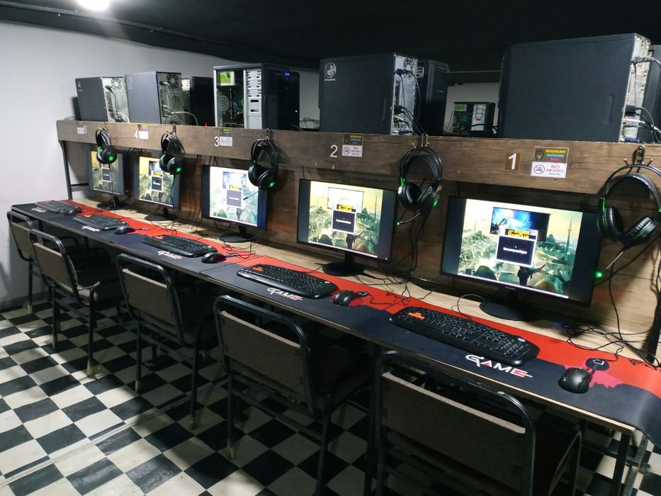 Kampyuterlar sotiladi 15 dona