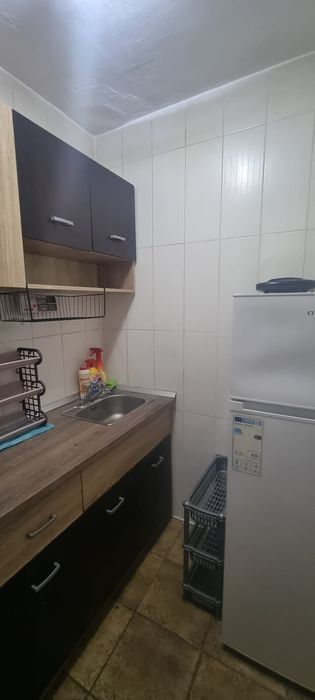 Închiriez garsoniera Micalaca