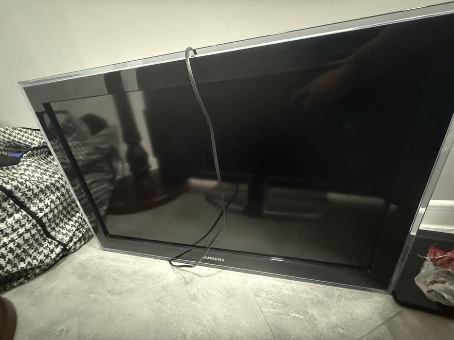 Продам телевизор Samsung