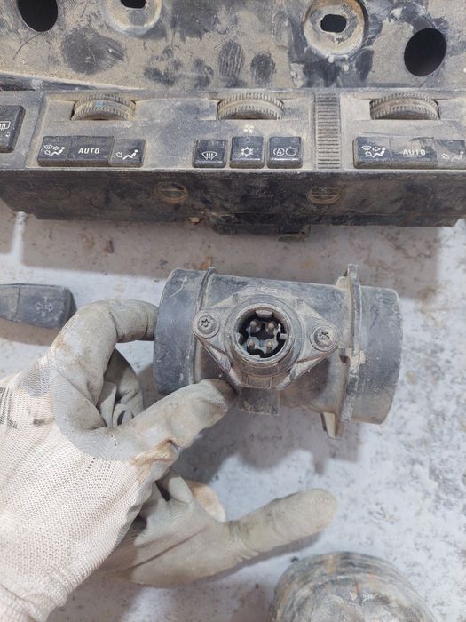 Продаётся запчасти